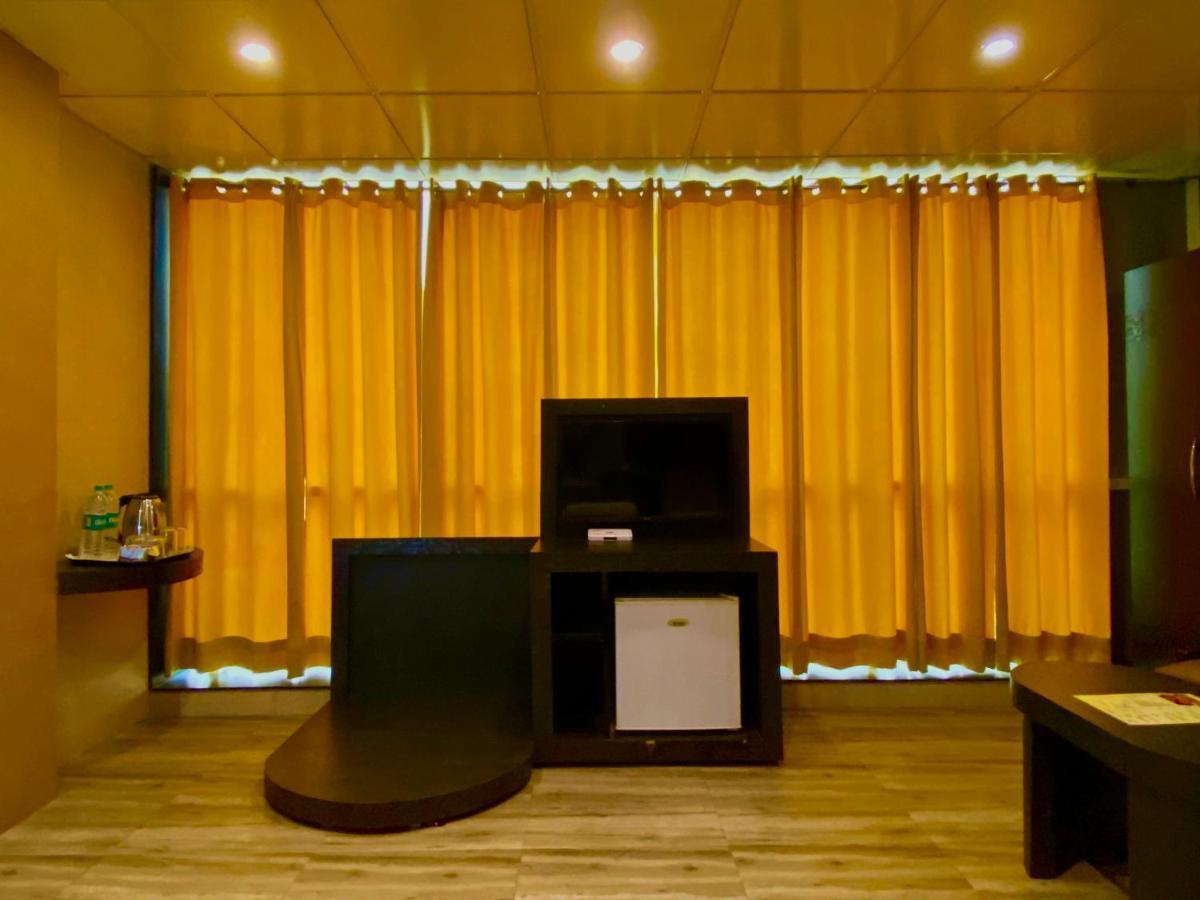 Ace Prime Hotel Greater Noida Bagian luar foto