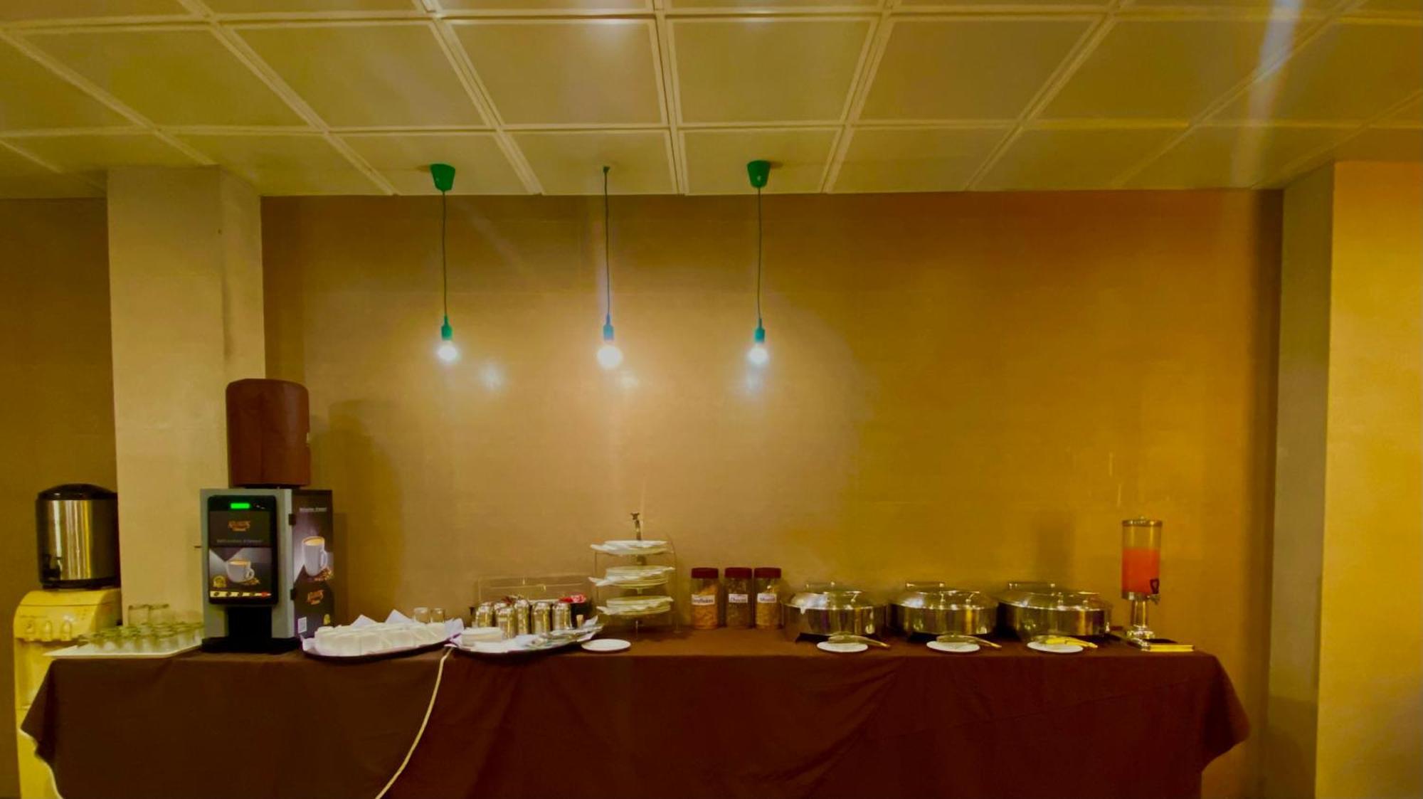 Ace Prime Hotel Greater Noida Bagian luar foto