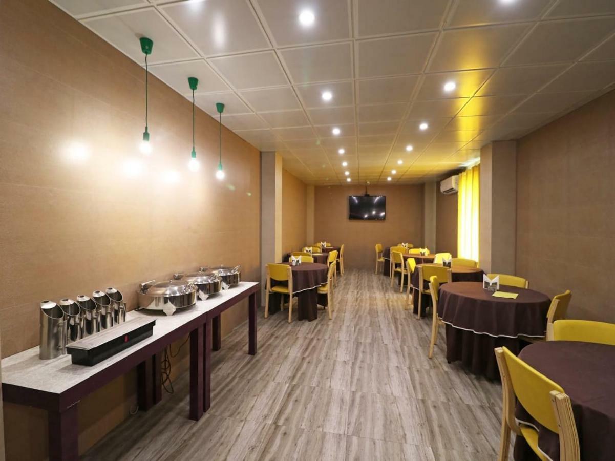 Ace Prime Hotel Greater Noida Bagian luar foto