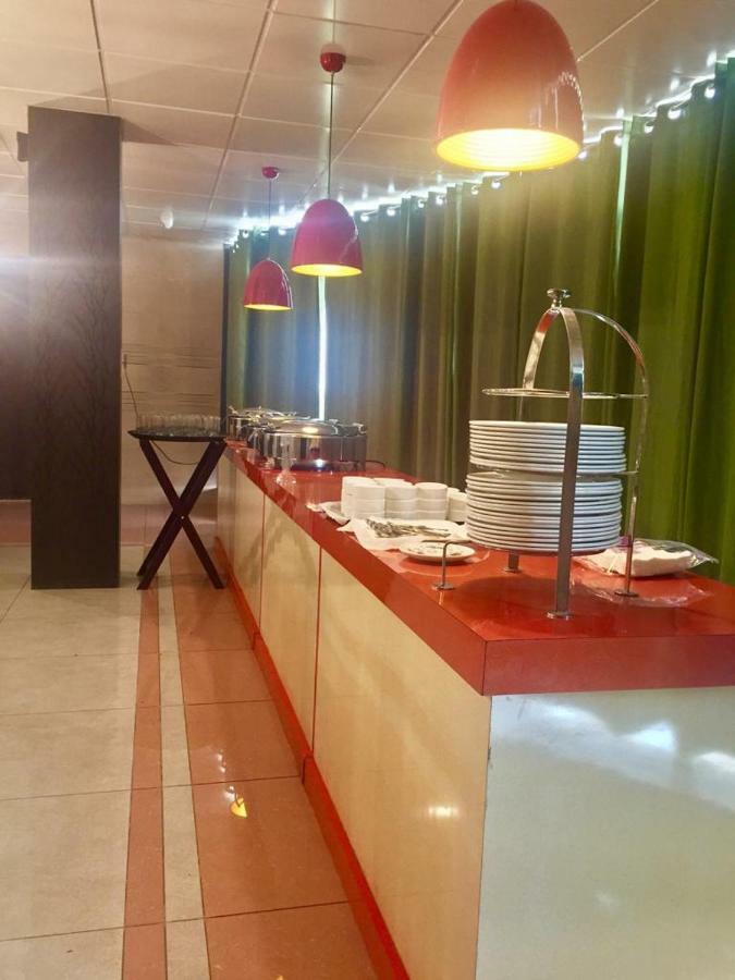 Ace Prime Hotel Greater Noida Bagian luar foto