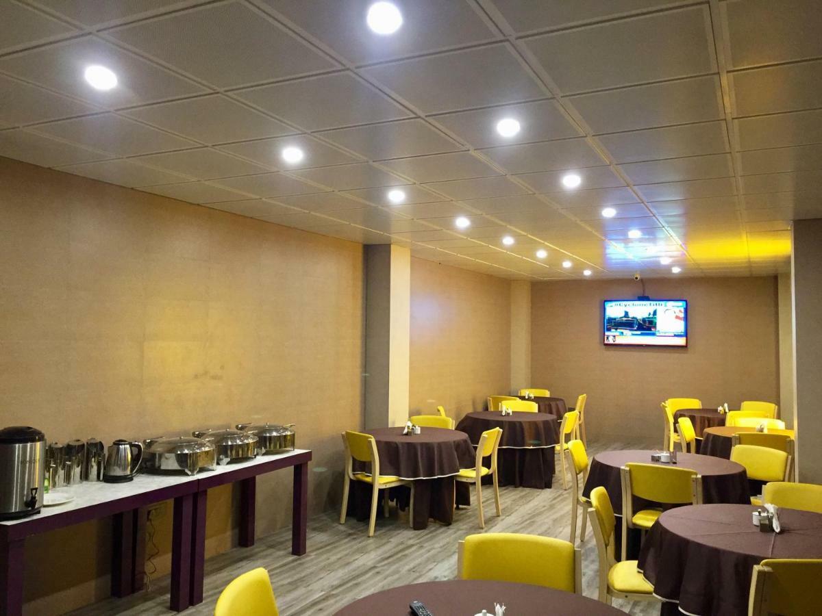 Ace Prime Hotel Greater Noida Bagian luar foto